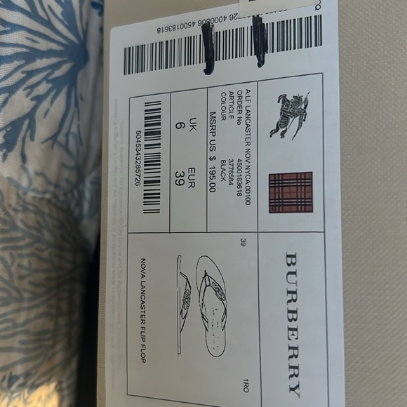 Burberry flip flop sandals - Picture 5 of 5